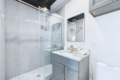 Photo 4 - Minutes to Port Loft Near Dining Fun -unit 207
