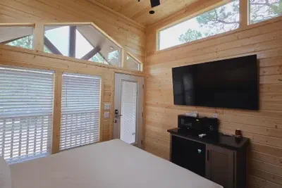 Photo 4 - Luxury Cabin with Forest View 6B