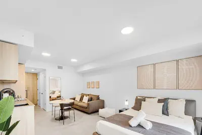 Photo 5 - Cozy Skyline Condo - Cityview Miami