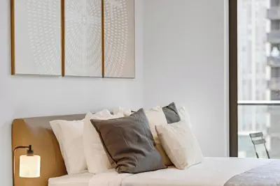 Photo 3 - Cozy Skyline Condo - Cityview Miami