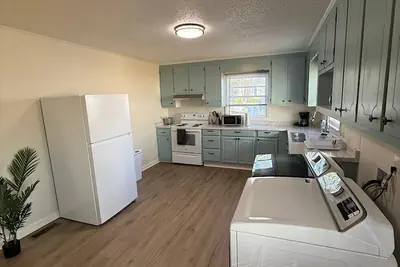 Photo 2 - Newly Renovated 3 Bedroom House in Lakewood