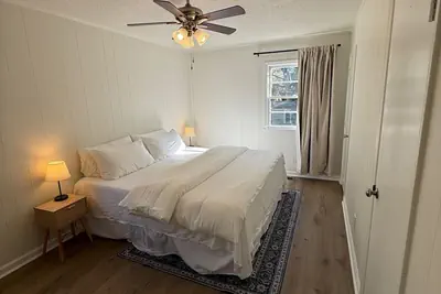 Photo 4 - Newly Renovated 3 Bedroom House in Lakewood