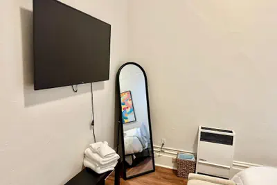 Photo 3 - GORGEOUS 3 BEDROOM IN DOWNTOWN