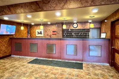Photo 2 - Lenox Hotel and Suites