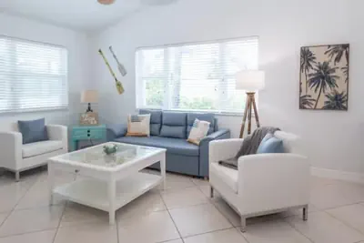 Photo 3 - Steps to Surfers Paradise | Family Beach Condo