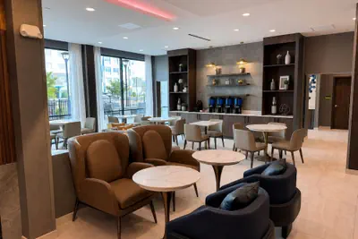 Photo 4 - La Quinta Inn & Suites By Wyndham Roanoke Hollins/I-81