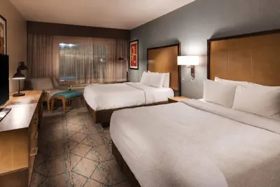 Photo 5 - La Quinta Inn And Suites By Wyndham Corpus Christi I-37 Nw