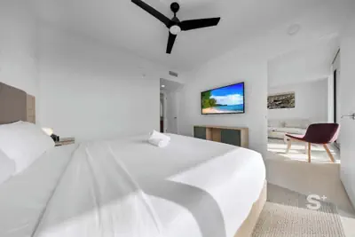Photo 3 - Luxe 1-BD Condo with Stunning DTW Views
