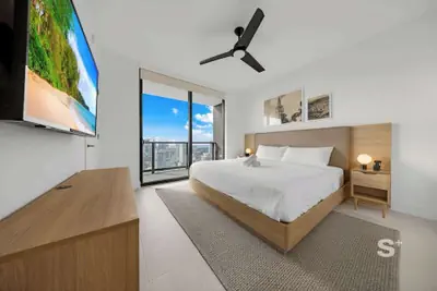Photo 2 - Luxe 1-BD Condo with Stunning DTW Views