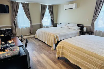 Photo 3 - Nestle Inn