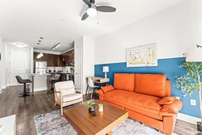 Photo 5 - Virelli Apartments Upscale King Suite in the Heart of Orlando w Pool