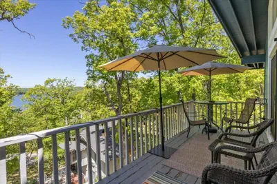 Photo 2 - Margaritaville Family House Next to Pool