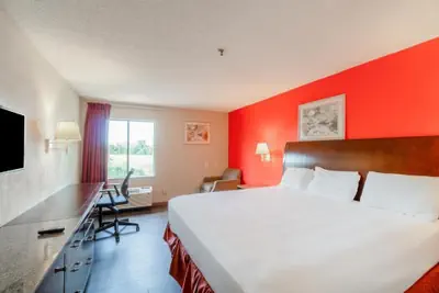 Photo 2 - Fairway Inn Baytown- La Porte. Tx.
