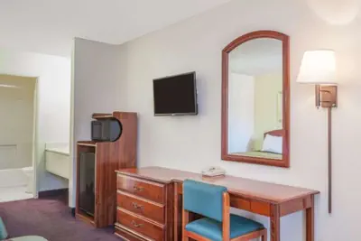 Photo 5 - Truestay Inn