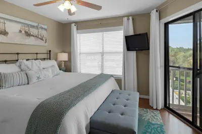 Photo 4 - Beachwood Villas 10C - 2 Complex Pools, Tennis, Modern Coastal Charm