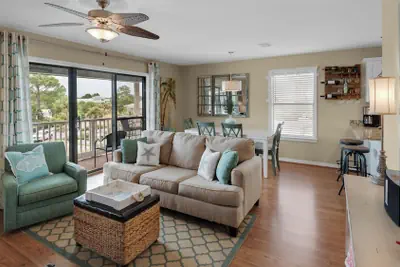 Photo 2 - Beachwood Villas 10C - 2 Complex Pools, Tennis, Modern Coastal Charm