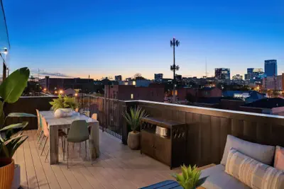 Photo 2 - Bright Side - Penthouse Rooftop Deck - Downtown Views