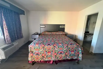 Photo 4 - Townhouse Motel