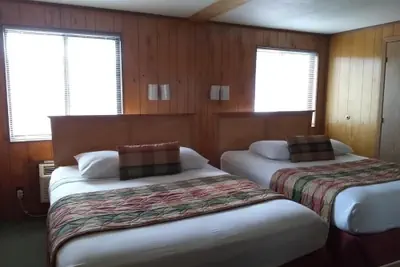 Photo 4 - The Orca Inn