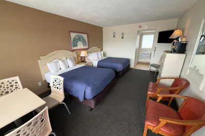 Photo 4 - Starfire Motel
