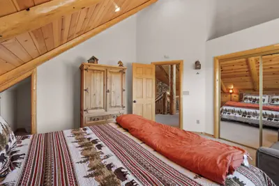 Photo 4 - Timberline View Estate
