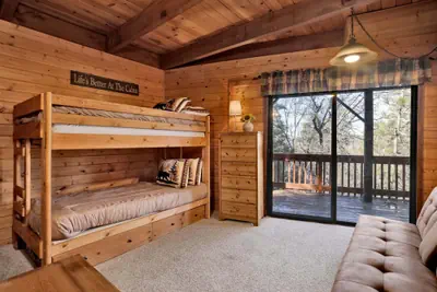 Photo 3 - 2600-the Tree Top Cabin