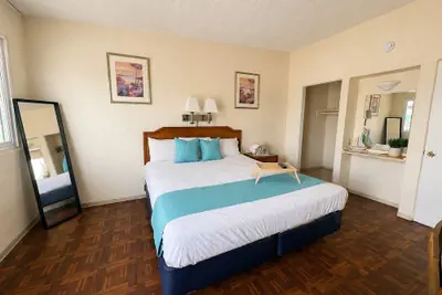Photo 2 - Mission Bay Motel