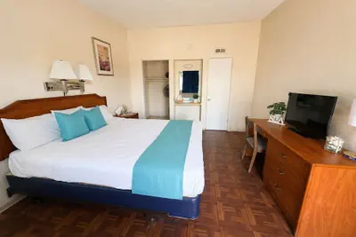 Photo 4 - Mission Bay Motel