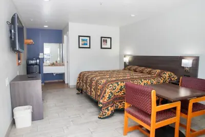 Photo 3 - Nogalitos Motel