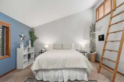 Photo 5 - Oakway Oasis - 6 Minutes To Autzen 4 Bedroom Home