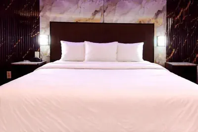 Photo 4 - Imperial Hotel