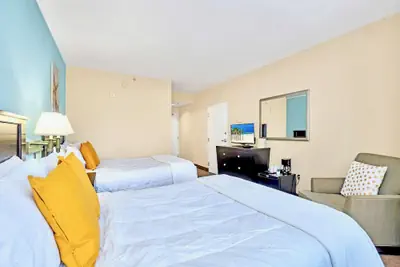 Photo 5 - Studio Apartment w Pool & Hot Tub - Sleeps 4