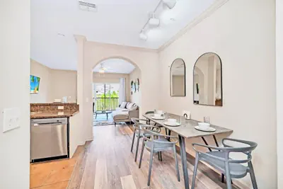 Photo 3 - Upstay - Condo Near Disney w Pool-spa-sauna-games