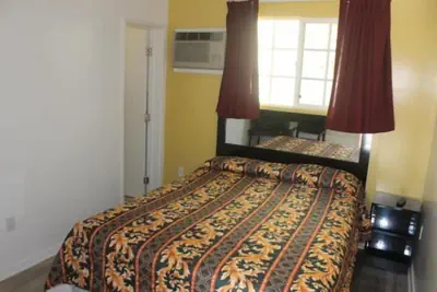 Photo 4 - CINEMA MOTEL
