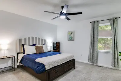 Photo 2 - Tranquil Hideaway Home - Pet-friendly