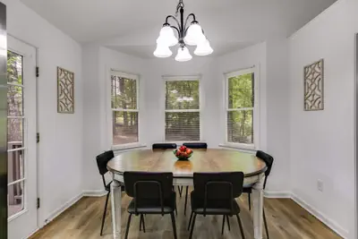 Photo 4 - Tranquil Hideaway Home - Pet-friendly