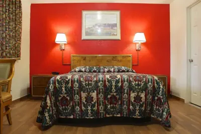 Photo 2 - Starlite Motel