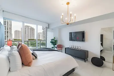 Photo 5 - The Brickell Suites - W Miami