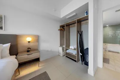 Photo 5 - 1-BD Condo in Downtown Miami - Gym