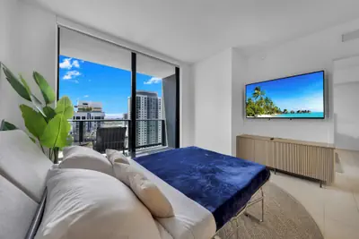 Photo 2 - 1-BD Condo in Downtown Miami - Gym