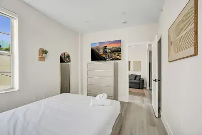 Photo 4 - SoBe Suites 727