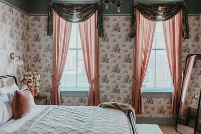 Photo 2 - Strassner Suites
