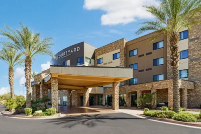Photo 2 - Courtyard by Marriott Phoenix Mesa Gateway Airport