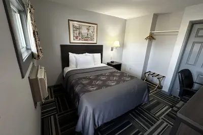 Photo 5 - Relax Inn