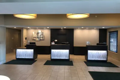 Photo 3 - Holiday Inn Chicago - Schaumburg by IHG