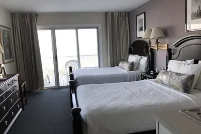 Photo 5 - Ocean Surf Resort