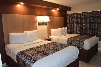 Photo 2 - Seahorse Inn