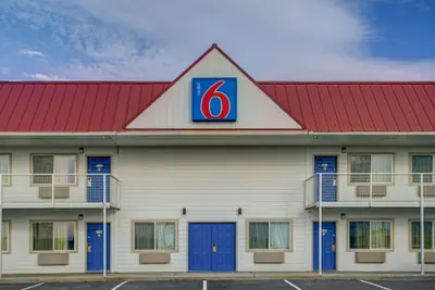Photo 2 - Motel 6 Baker City, OR