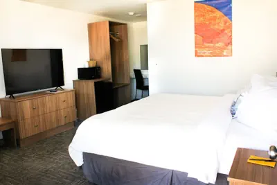 Photo 5 - Blue Sage Inn & Suites