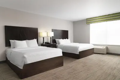 Photo 5 - Hampton Inn Fairmont
